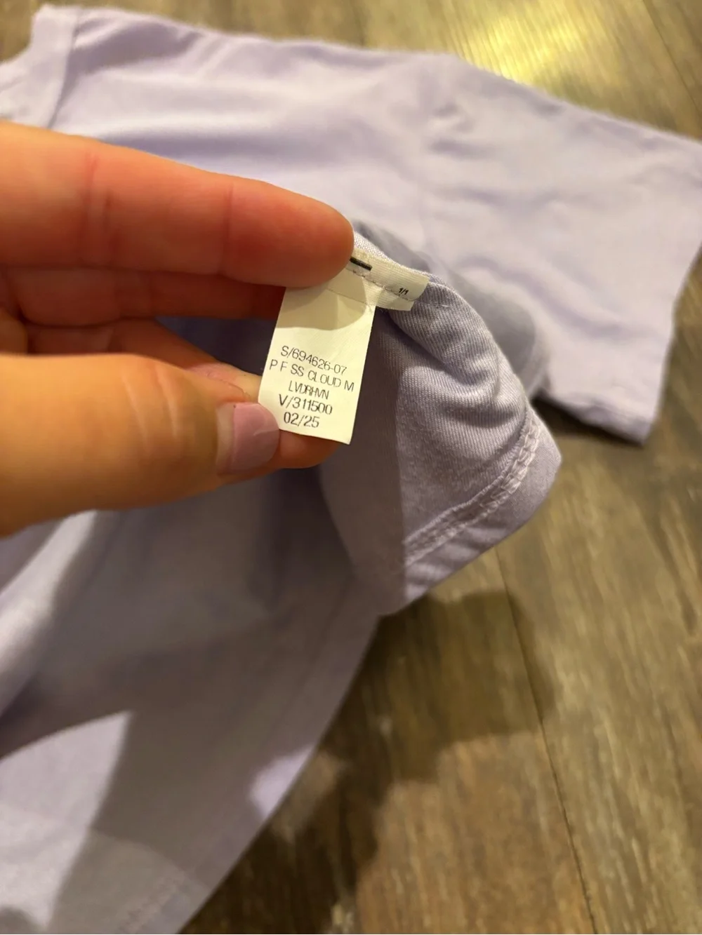 Old Navy Lavender Cropped Crewneck Tee